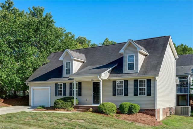 1608 Bridgeport Terrace, High Point, NC 27265