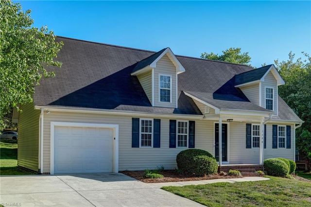 1608 Bridgeport Terrace, High Point, NC 27265