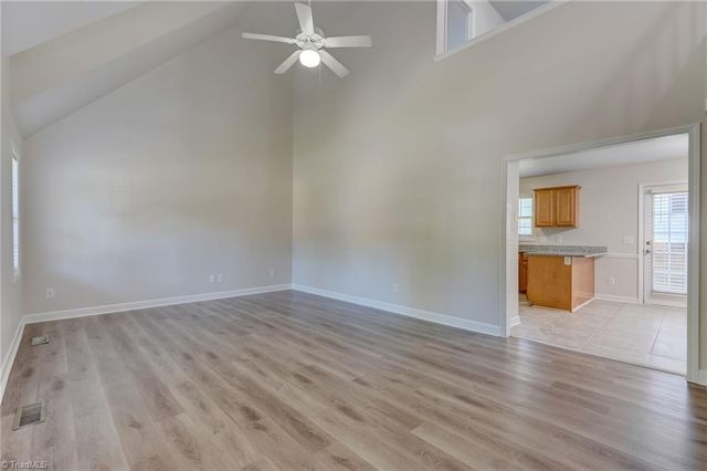 1608 Bridgeport Terrace, High Point, NC 27265