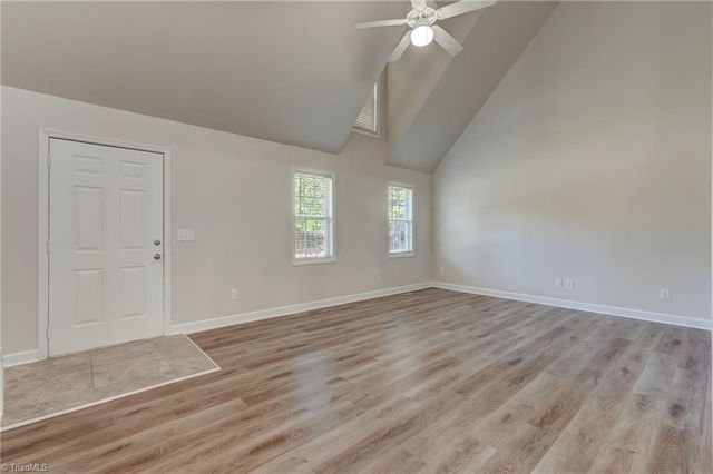 1608 Bridgeport Terrace, High Point, NC 27265