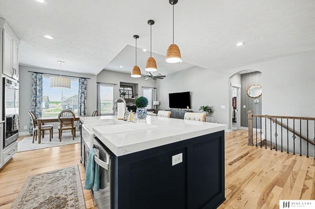 11976 S 118th Avenue, Papillion, NE 68046