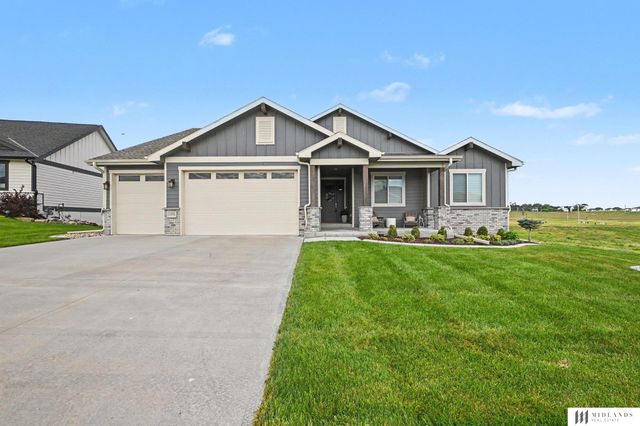 11976 S 118th Avenue, Papillion, NE 68046