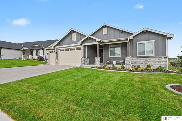 11976 S 118th Avenue, Papillion, NE 68046