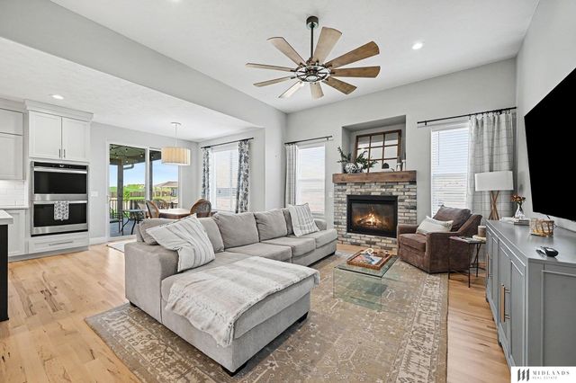 11976 S 118th Avenue, Papillion, NE 68046