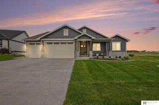11976 S 118th Avenue, Papillion, NE 68046
