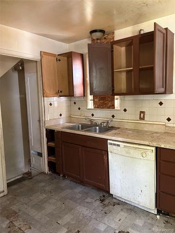 20062 Waltham Street, Detroit, MI 48205