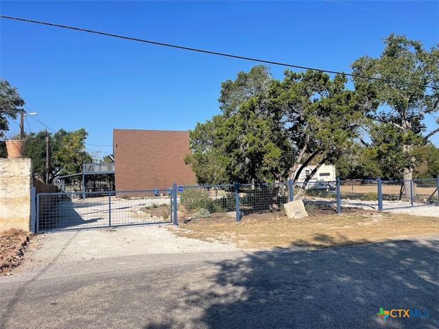 1522 Cattail, Canyon Lake, TX 78133