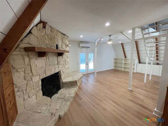 1522 Cattail, Canyon Lake, TX 78133