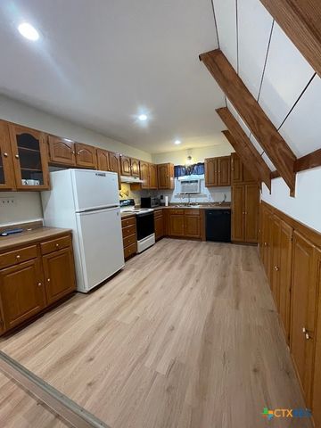 1522 Cattail, Canyon Lake, TX 78133