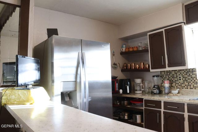 332 WENDA Drive, El Paso, TX 79915