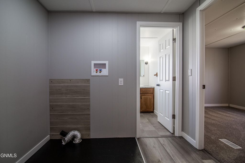 1200 Pioneer Trail, Mandan, ND 58554 photo 5