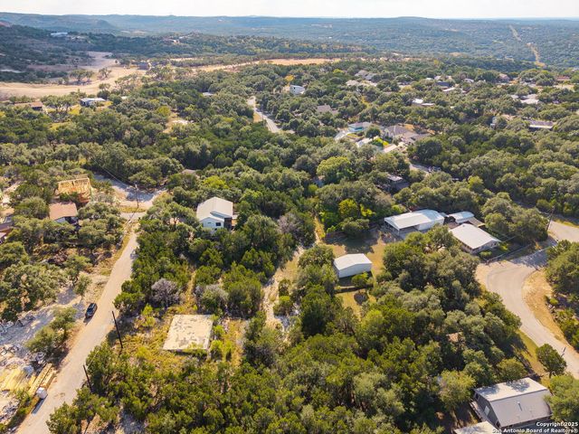 651 VALLEY RDG, Canyon Lake, TX 78133