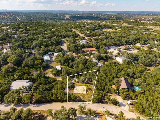 651 VALLEY RDG, Canyon Lake, TX 78133