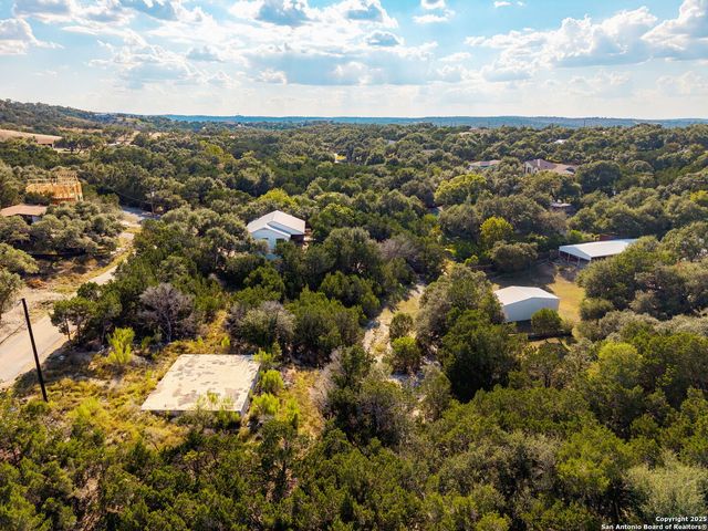 651 VALLEY RDG, Canyon Lake, TX 78133