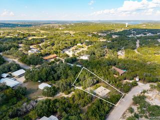 651 VALLEY RDG, Canyon Lake, TX 78133
