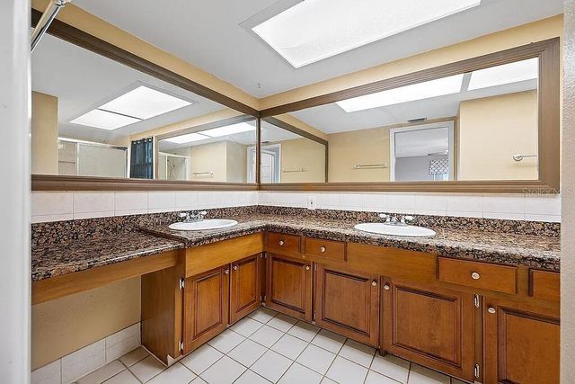 10 LINDEN LANE, Palm Harbor, FL 34683