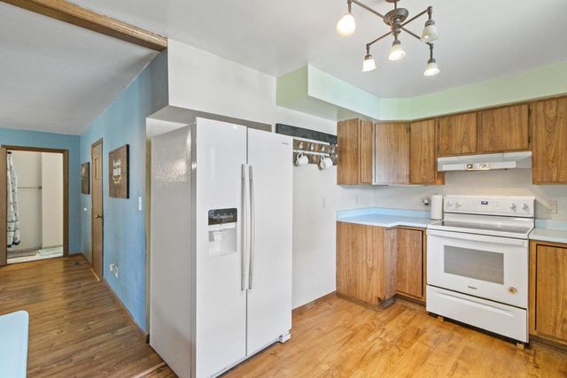 528 4th Street, Baraboo, WI 53913