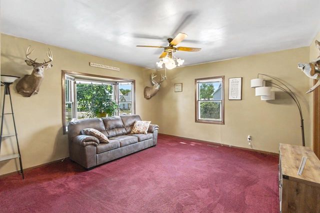 528 4th Street, Baraboo, WI 53913