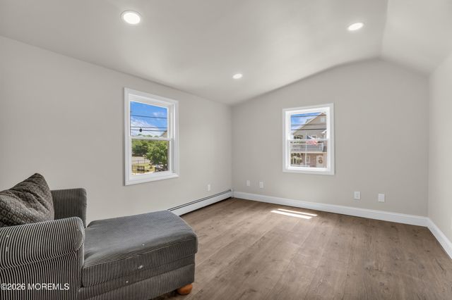 7 Seaview Avenue, Keansburg, NJ 07734