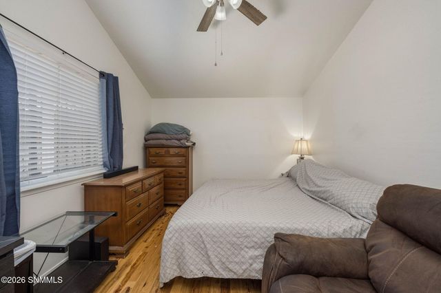 1883 Bridger Avenue, Las Cruces, NM 88001