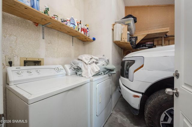 1883 Bridger Avenue, Las Cruces, NM 88001