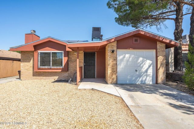 1883 Bridger Avenue, Las Cruces, NM 88001