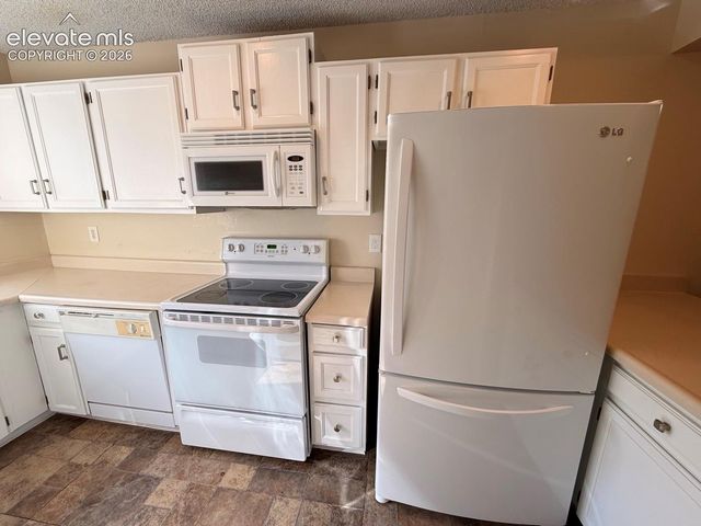 1506 Crestone Avenue C, Colorado Springs, CO 80905