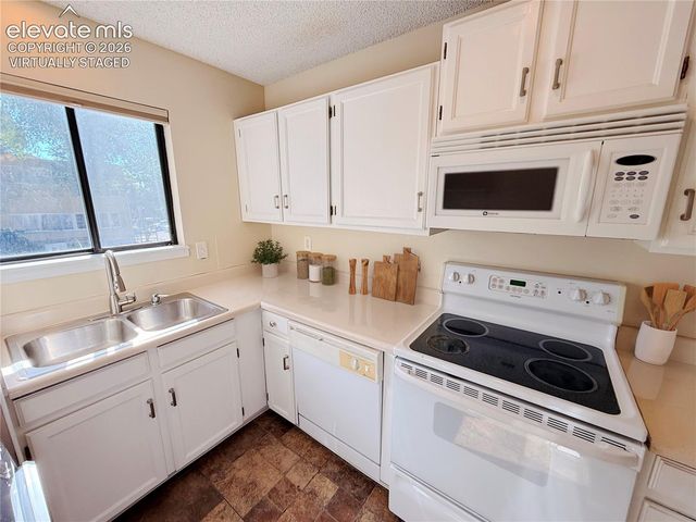 1506 Crestone Avenue C, Colorado Springs, CO 80905