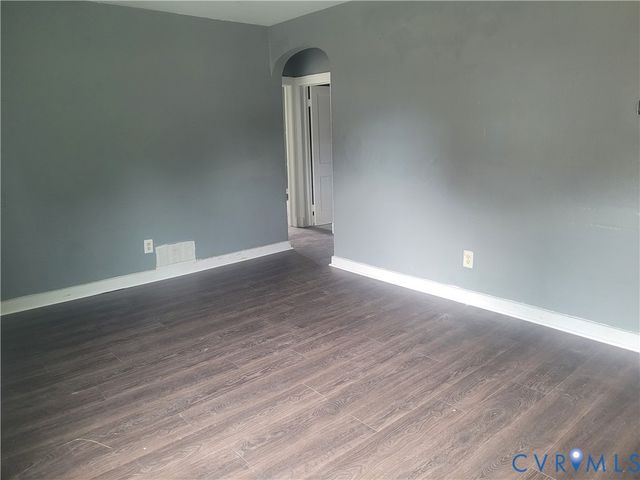 116 E Westover Ave, Colonial Heights, VA 23834