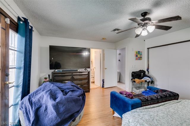 1709 Shadow Mountain Place, Las Vegas, NV 89108