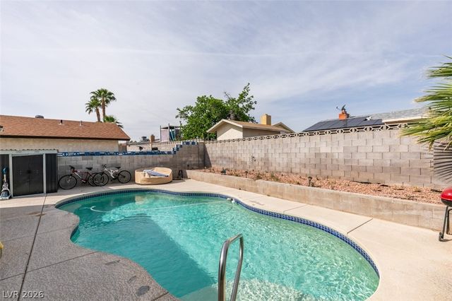 1709 Shadow Mountain Place, Las Vegas, NV 89108