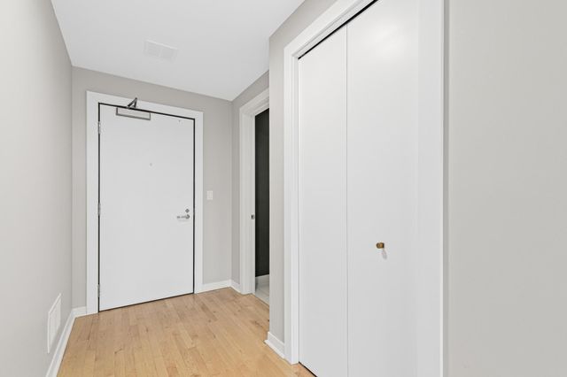 1240 S 2nd Street 511, Minneapolis, MN 55415