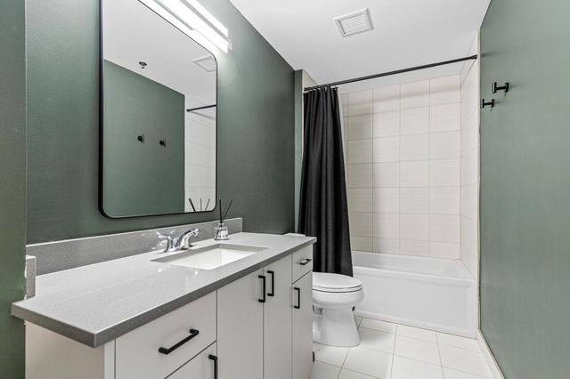 1240 S 2nd Street 511, Minneapolis, MN 55415