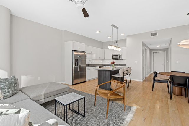 1240 S 2nd Street 511, Minneapolis, MN 55415