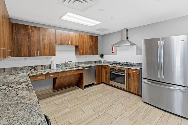 1240 S 2nd Street 511, Minneapolis, MN 55415