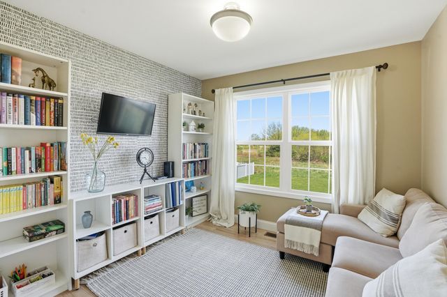 688 Village Parkway, Lowell, IN 46356