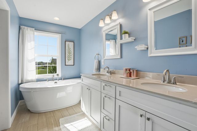 688 Village Parkway, Lowell, IN 46356