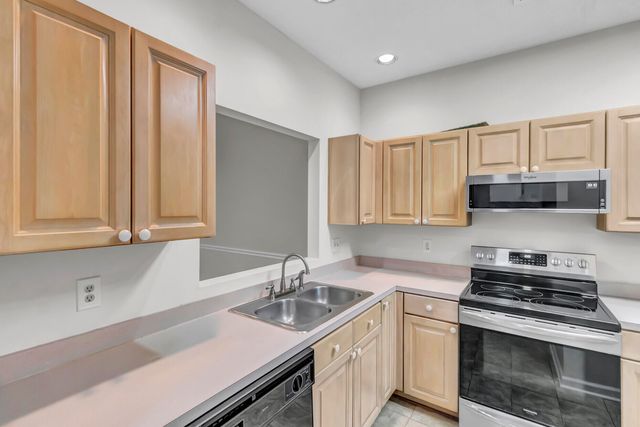 2455 Deer Ridge Lane Unit C, North Charleston, SC 29406