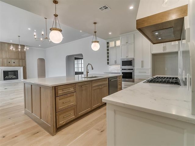 2724 Tanager Drive, Edmond, OK 73012