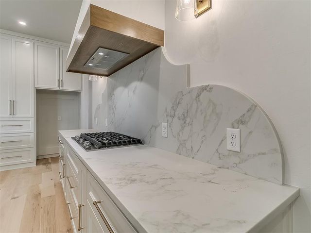 2724 Tanager Drive, Edmond, OK 73012