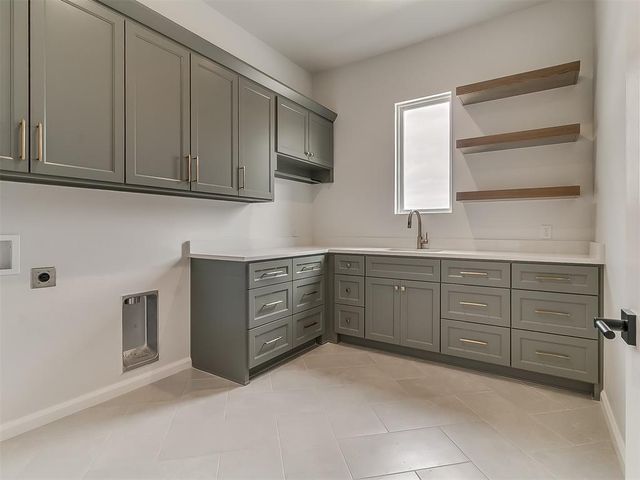 2724 Tanager Drive, Edmond, OK 73012