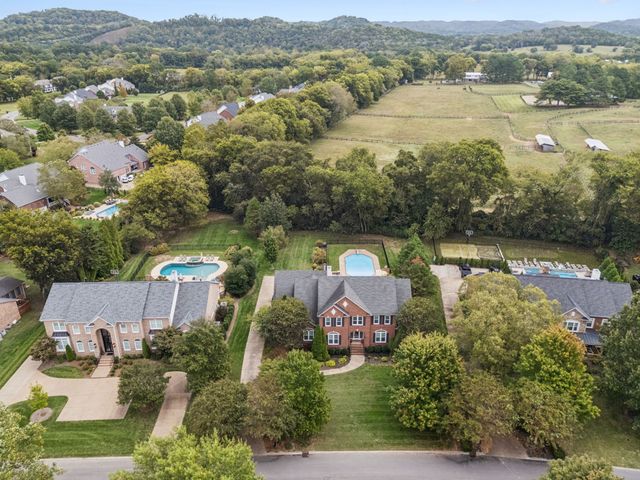 244 Gillette Dr, Franklin, TN 37069