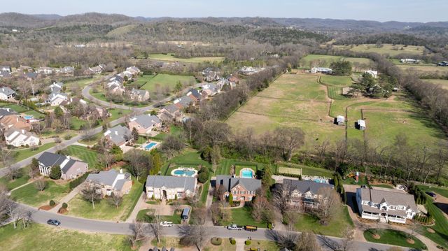 244 Gillette Dr, Franklin, TN 37069