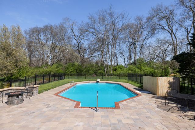 244 Gillette Dr, Franklin, TN 37069