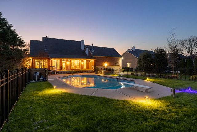 244 Gillette Dr, Franklin, TN 37069