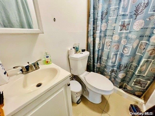 587 S Bayview Avenue, Freeport, NY 11520