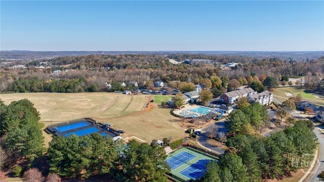 7208 Ivey Leaf Lane, Hoschton, GA 30548