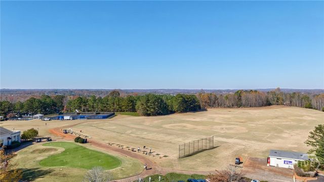 7208 Ivey Leaf Lane, Hoschton, GA 30548