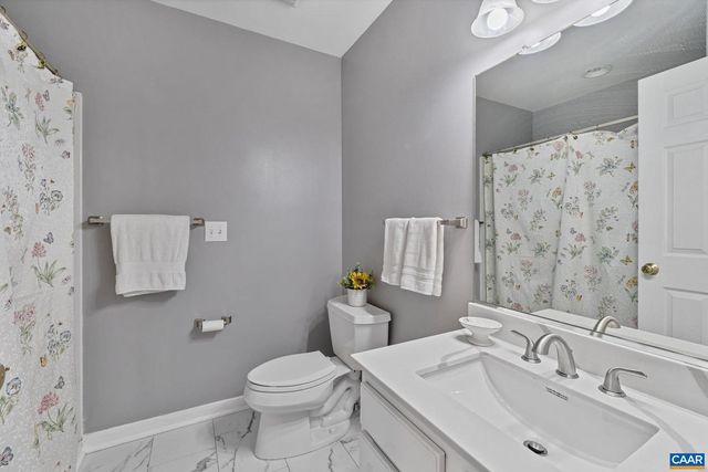 1365 AMBER RIDGE RD, Charlottesville, VA 22901