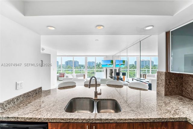 400 S Pointe Dr 505, Miami Beach, FL 33139